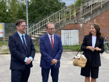 Współpraca polsko-niemiecka: Starosta Krzysztof Karwatowicz z wizytą na stacji Küstrin-Kietz